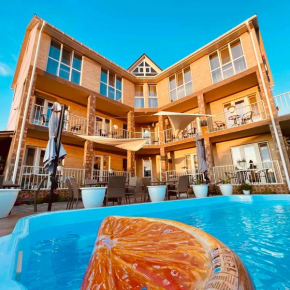 Villa Shell, Zatoka